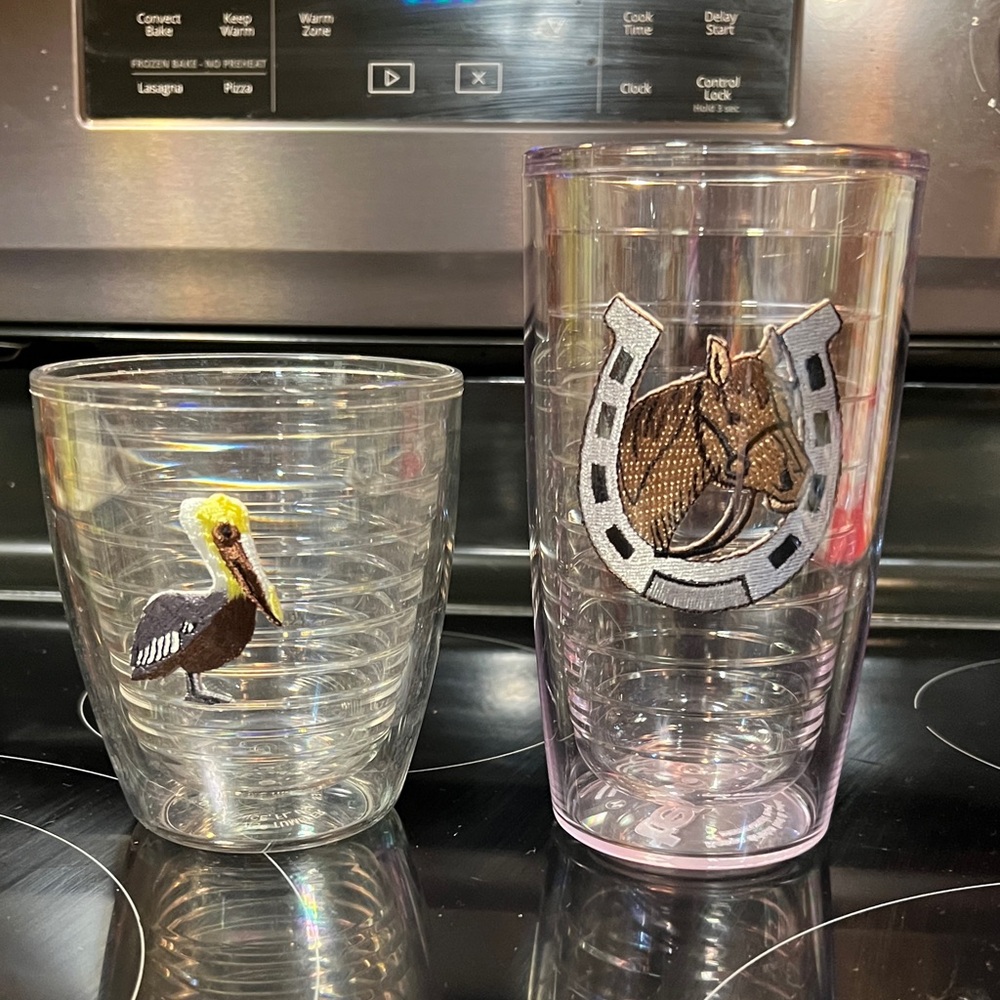 Tervis vintage Clear Tumbler with Pelican and Horseshoe Designs